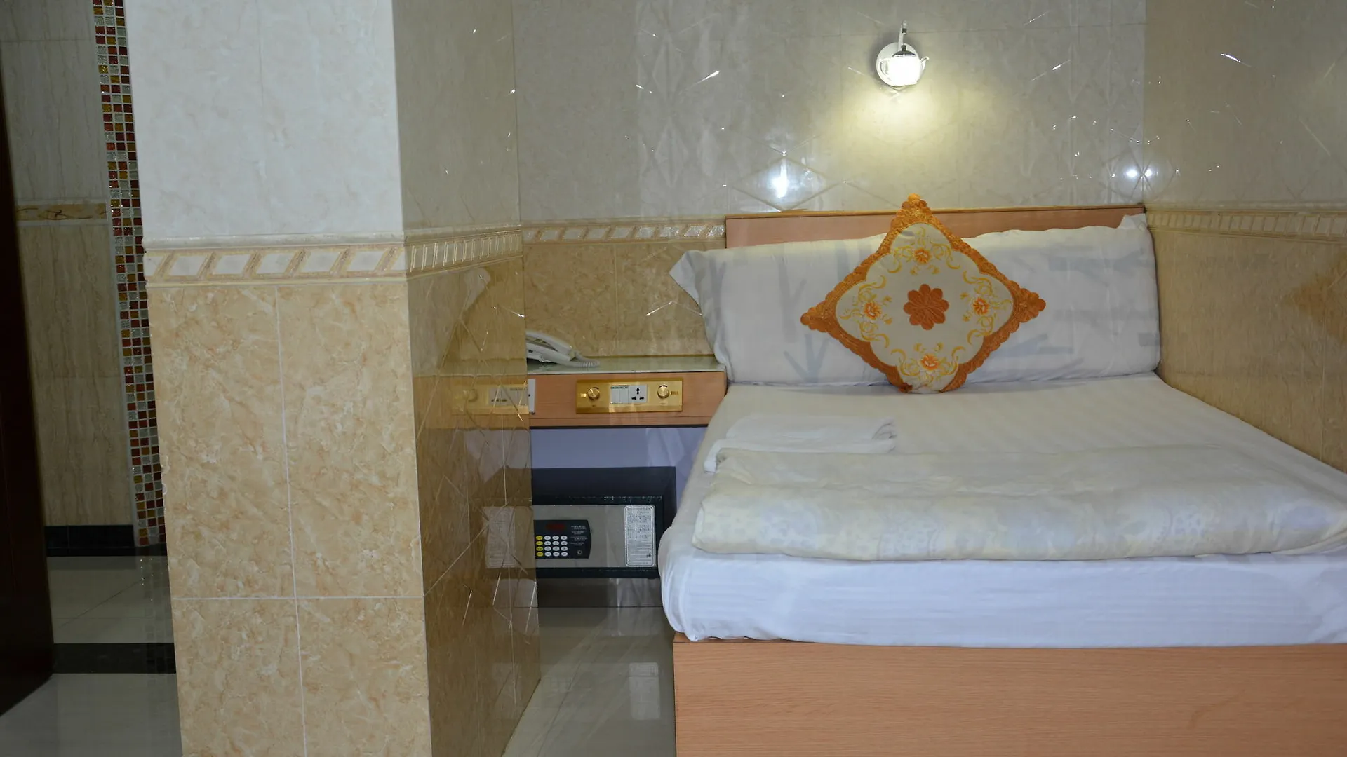 Everest Guest House Kowloon  0*, Kowloon (Hong Kong) China