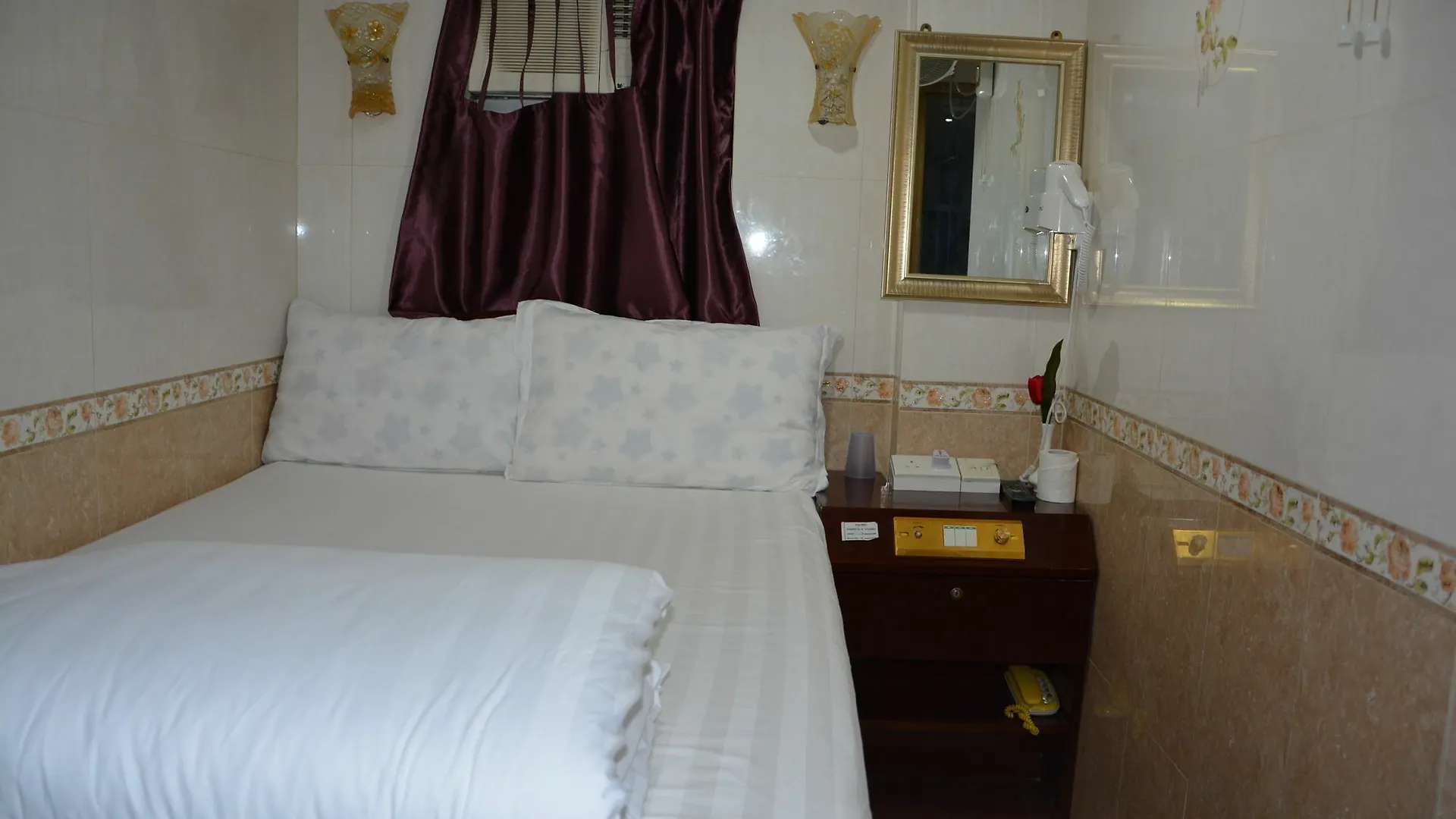 Everest Guest House Kowloon  China